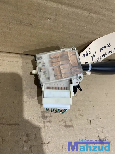 toyota-yaris-verso-licht-knipperlicht-schakelaar — foto 3