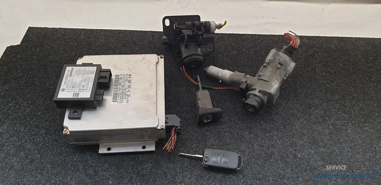 slotenset-met-ecu-r170-slk-200-mercedes-0285454132-sleutel-immo-motorcomputer-m111946-136pk — foto 2