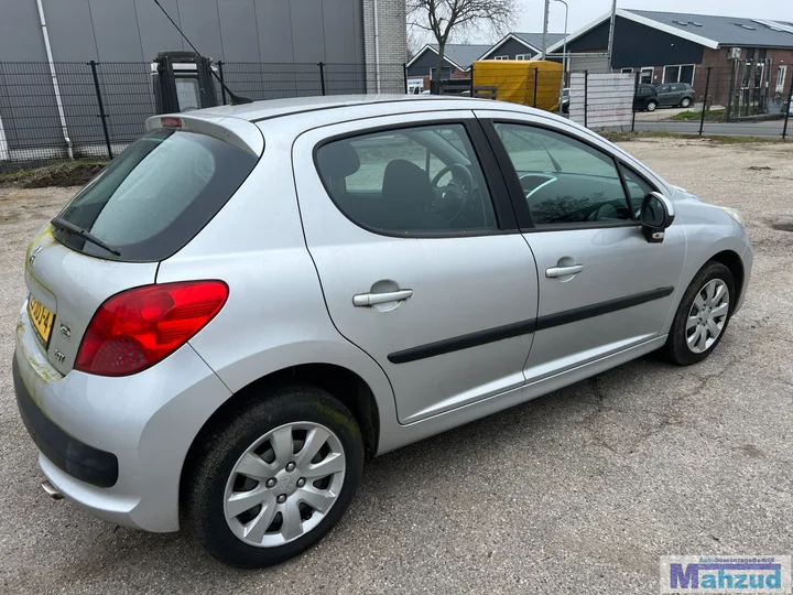 peugeot-207-14-16v-zilver-ezrc-demontage-sloop-onderdelen — foto 6
