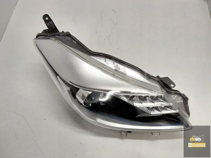 toyota-yaris-iii-1014-hybride-rechterlamp — foto 2