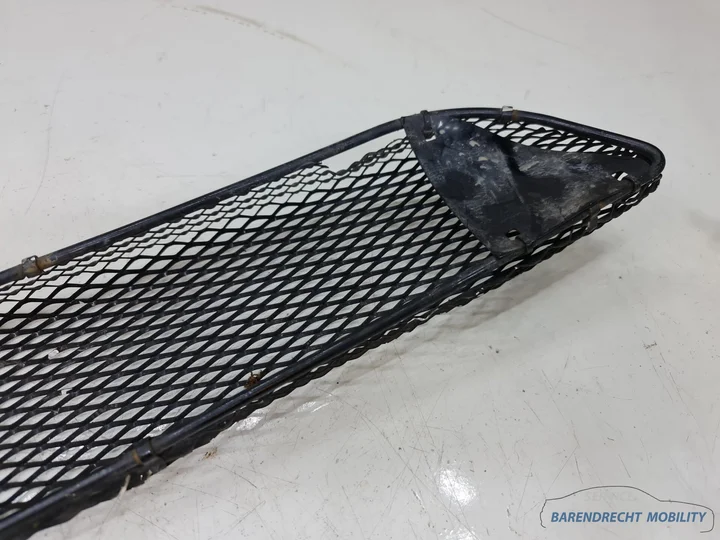 amg-bumpergrille-mercedes-w203-c-klasse-zwart-origineel-gebruikt-gaas-a2038851353 — foto 10