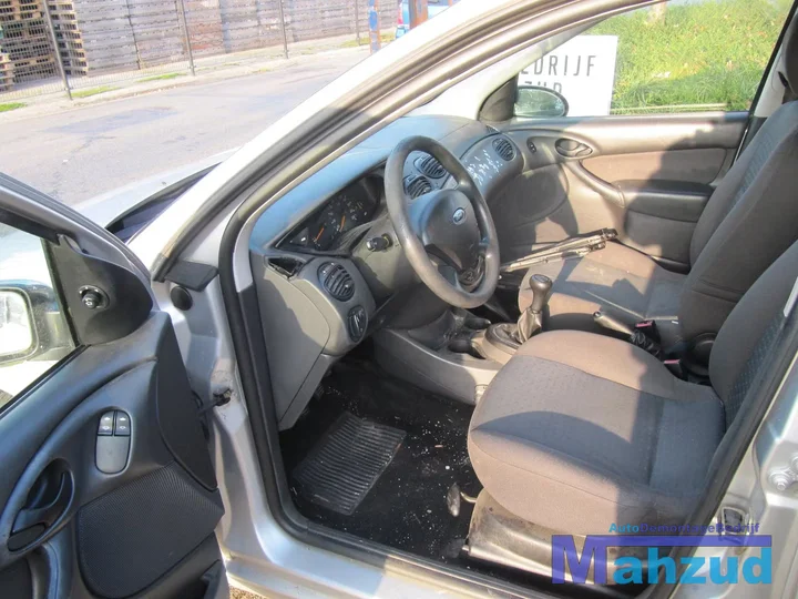 2004-ford-focus-wagon-16-16v-demontage-sloop-79 — foto 10