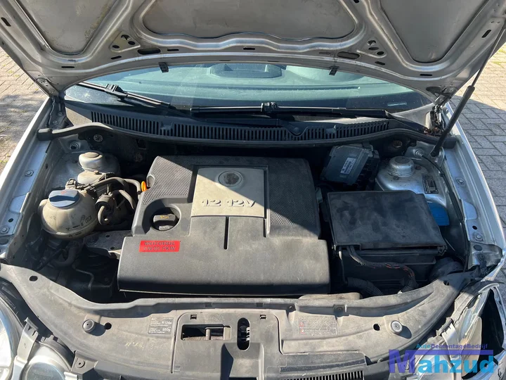 vw-polo-9n-12-azq-zilver-la7w-demontage-onderdelen — foto 28
