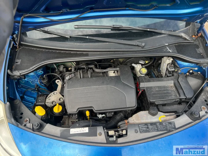 2006-renault-clio-3-12-blauw-tei45-d4f-demontage-onderdelen — foto 24
