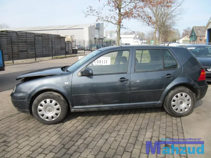 2003-volkswagen-golf-4-5deurs-interieur-19972003 — foto 3