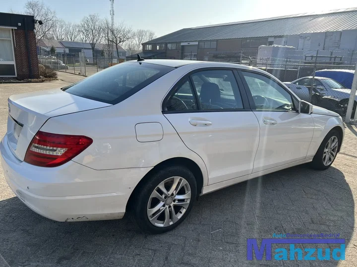 mercedes-c-klasse-w204-22-cdi-wit-149-onderdelen-facelift — foto 8
