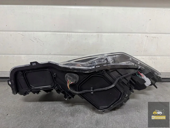 8115002k30-toyota-auris-ii-linker-liftlamp — foto 4