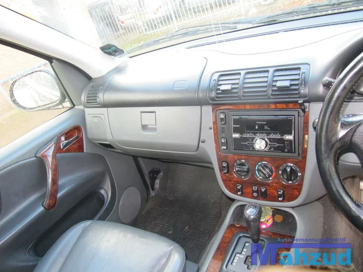 1999-mercedes-ml-320-32-w163-demontage-sloop-157 — foto 8