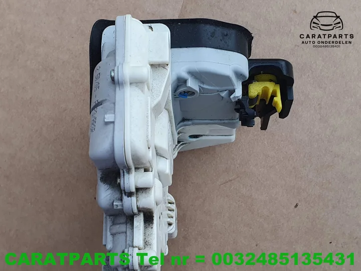 8e0839015aa-audi-rs4-deurslot-s4-portierslot-a4 — foto 4