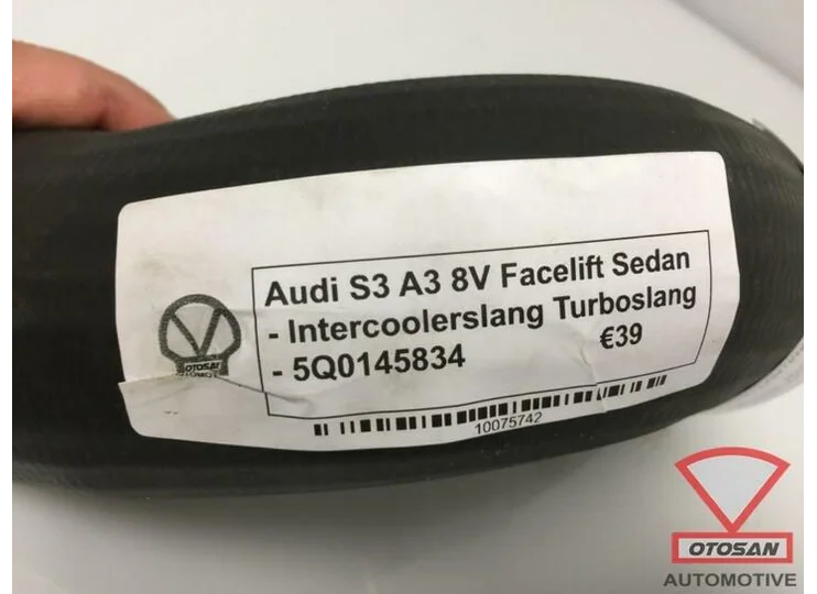 Audi S3 A3 8V Facelift Intercoolerslang Turboslang 5Q0145834