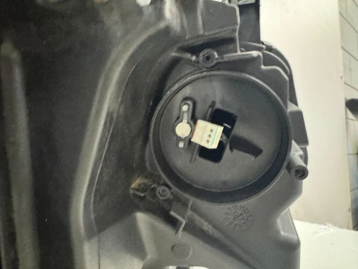 bmw-2-f45-f46-facelift-lci-full-led-koplamp-links-5a017b1 — foto 8