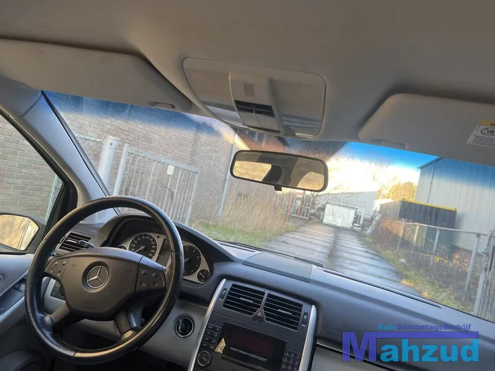 mercedes-b-klasse-w245-20-blauw-375-onderdelen-266960-motor — foto 16