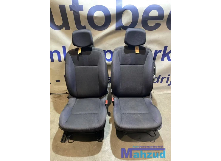 RENAULT CLIO 3 5 deur interieur compleet 2005-2014