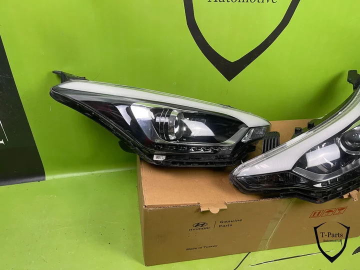 hyundai-i20-koplamp-links-rechts-92102c8200-92101c8200 — foto 2