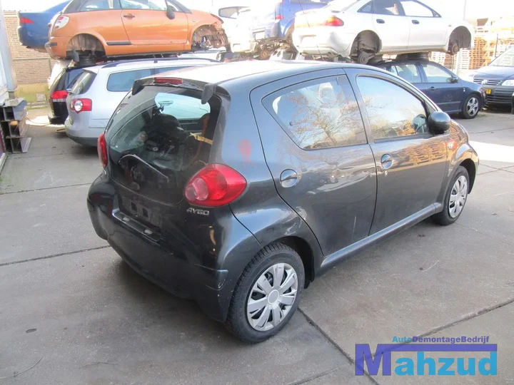 2010-toyota-aygo-b1-10-demontage-sloop-234 — foto 5