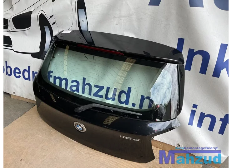 bmw-1-serie-f20-zwart-achterklep-compleet