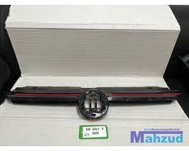vw-golf-8-gti-grille-2021