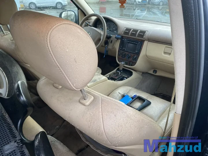 mercedes-ml-w163-beige-leer-links-rechts-stoel-19982005 — foto 2