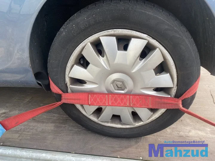 2006-renault-clio-2-14-16v-tej47-k4j-onderdelen-demontage — foto 27