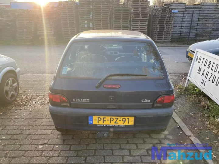 1996-renault-clio-1-12-demontage-sloop-onderdelen-donorauto — foto 4