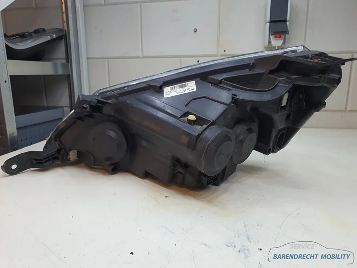 peugeot-expert-tepee-citroen-jumpy-g9-koplamp-89902604-rechts-passagierskant-origineel-nette-staat-gebruikt-2007-2008-2009-2010-2011-2012-2014-2015-2016-barendrecht-mobility-service — foto 14