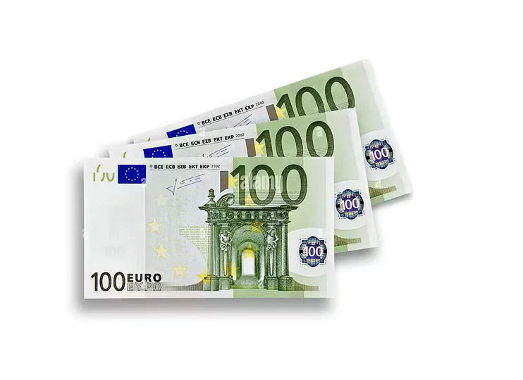 Dépôt de 300 €