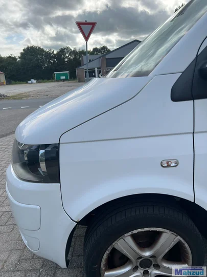 vw-transporter-t5-wit-lb9a-voorkop-20032015 — foto 4