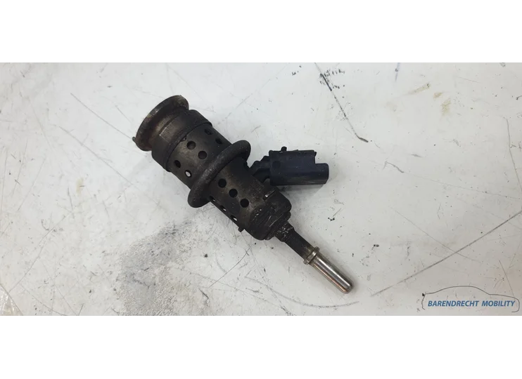 Adblue injector Peugeot Expert 2.0 HDI 980117080 engine code AH01 original used 2016 / 2024