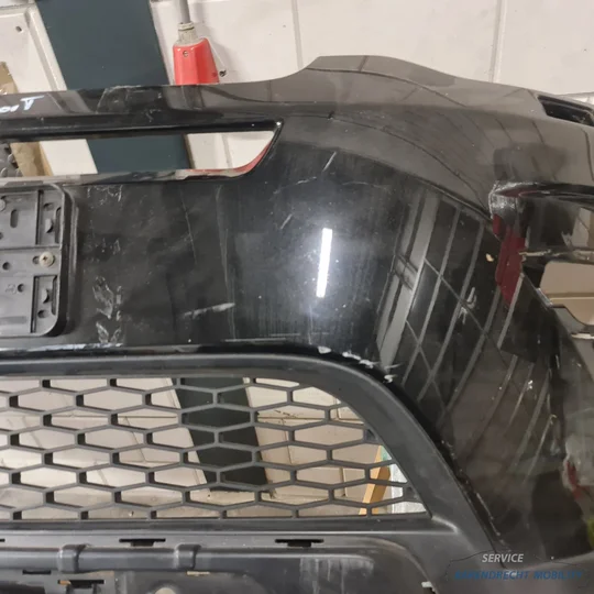 landrover-discovery-sport-voorbumper-voor-bumper-zwart-met-origineel-goede-staat-gebruikt-grill-bumpergrill-grille-2014-2015-2016-2017-2018-2019-2020-barendrecht-mobility-service — foto 12