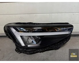 volvo-xc40-base-led-rechterlamp-lift-32338909