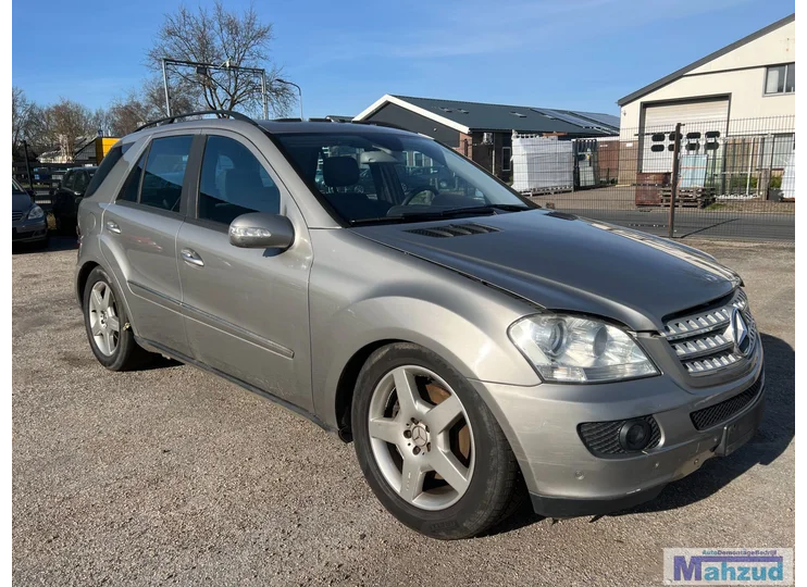 MERCEDES ML 2 W164 ml500 châssis jambe de force sous-châssis arbre de transmission