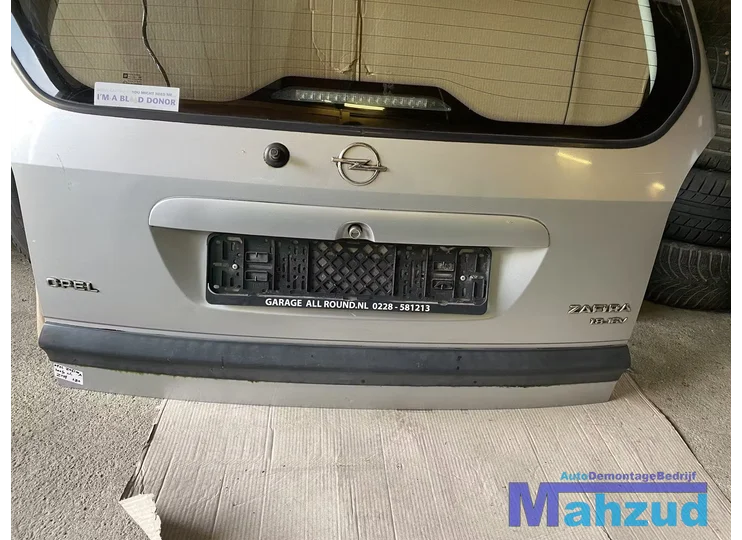 opel-zafira-a-zilver-grijs-z147-achterklep-achterdeur