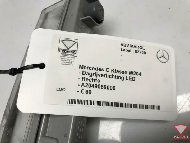 mercedes-c-klasse-w204-dagrijverlichting-led-rechts-a2049069 — foto 3