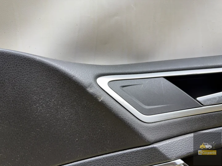 vw-golf-7-binnen-deur-paneel-rechts-voor-5g4868080 — foto 3