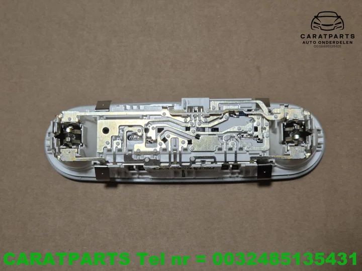 8t0947111b-audi-a5-leeslampje-a4-binnenverlichting-q5 — foto 2