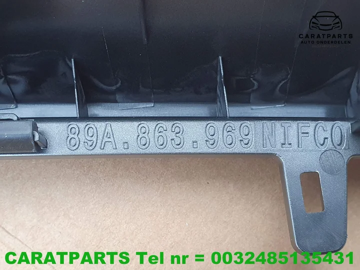 89a863969-audi-q4-e-tron-inleg-console-q4-e-tron-inzetstuk — foto 6