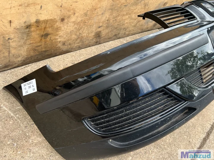 seat-toledeo-2-zwart-lc9z-voorbumper-19982004 — foto 6