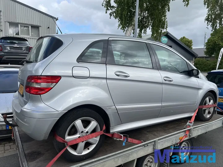 mercedes-b-klasse-w245-20-zilver-761-266960-automaatbak — foto 7