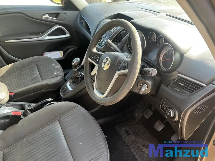 opel-zafira-c-tourer-14-turbo-a14net-b14net-41e-onderdelen — foto 18