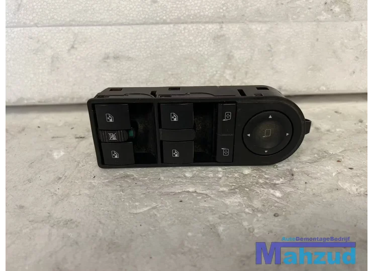 OPEL ZAFIRA B Links raam schakelaar 2005-2014