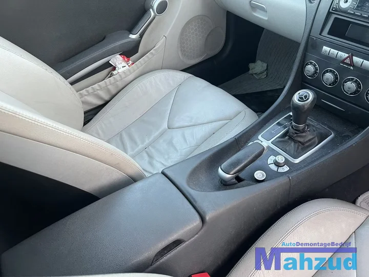 slk-r171-dashboard-schakelaar-delen-interieur-radio-armsteun — foto 3