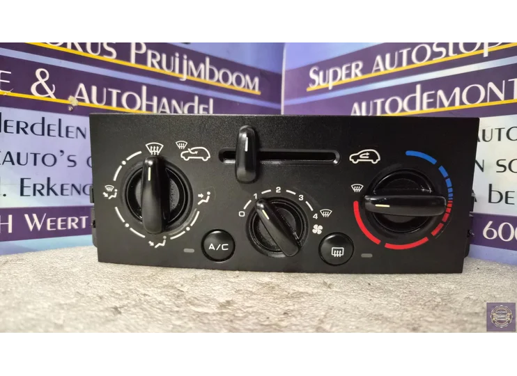Peugeot 207/207+ year 2009 Heater Control Panel N102079B