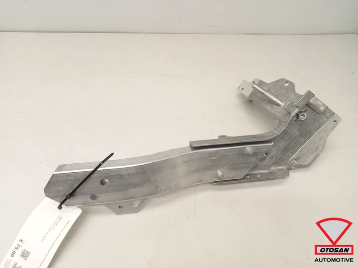 mercedes-glc-w253-x253-steun-radiateur-voorfront-a2536210700-rechts — foto 2