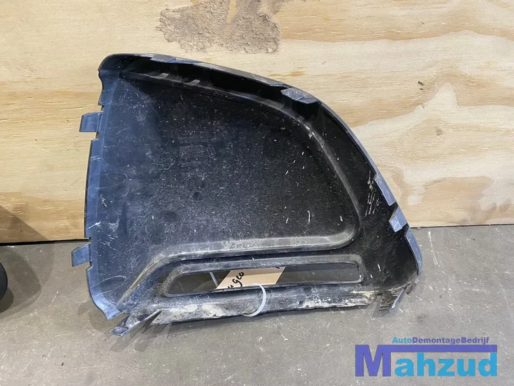 peugeot-108-links-bumper-rooster-mistlamp-afdekkap-814820h110 — foto 2