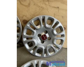 fiat-panda-14-inch-wieldoppen-wielkappen — foto 5