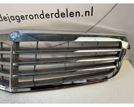 mercedes-c-klasse-gril-grille-a2048801483 — foto 3