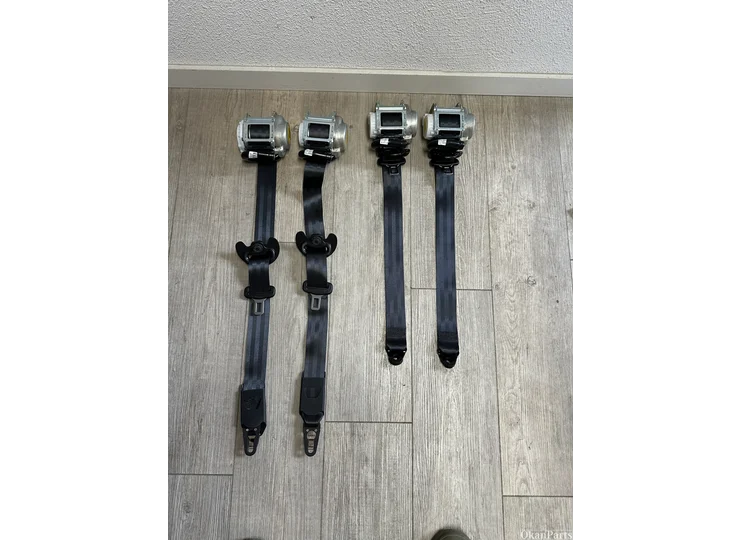 Opel Mokka Gordel gordelspanner spanner set Nieuw Origineel