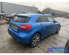 2013-mercedes-a-klasse-w176-18-a200-cdi-651901-onderdelen-blauw — foto 7
