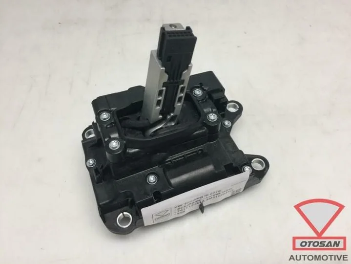 vw-touareg-iii-2018-schakelmechaniek-dsg-761713041a-4m1113041g