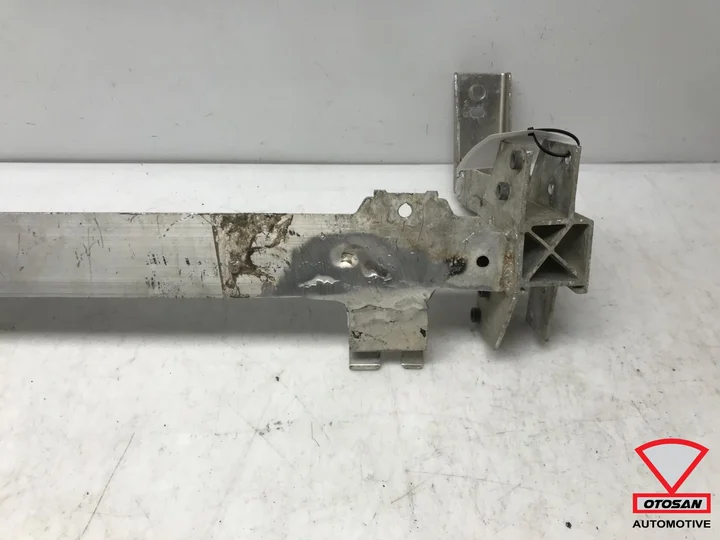 mercedes-a-b-cla-gla-w176-w246-radiateur-frame-a2466200019 — foto 2